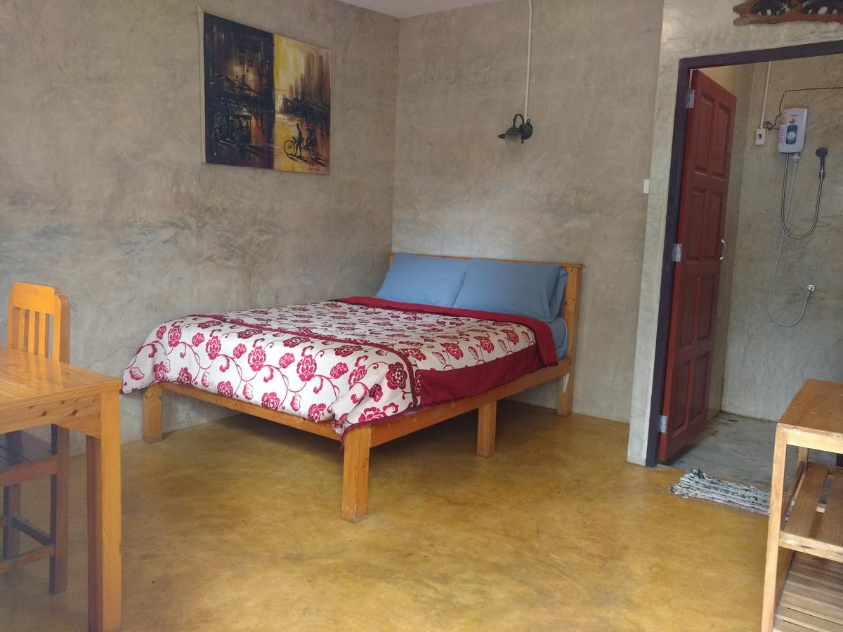 بيت شباب Happy House Backpackers باي المظهر الخارجي الصورة